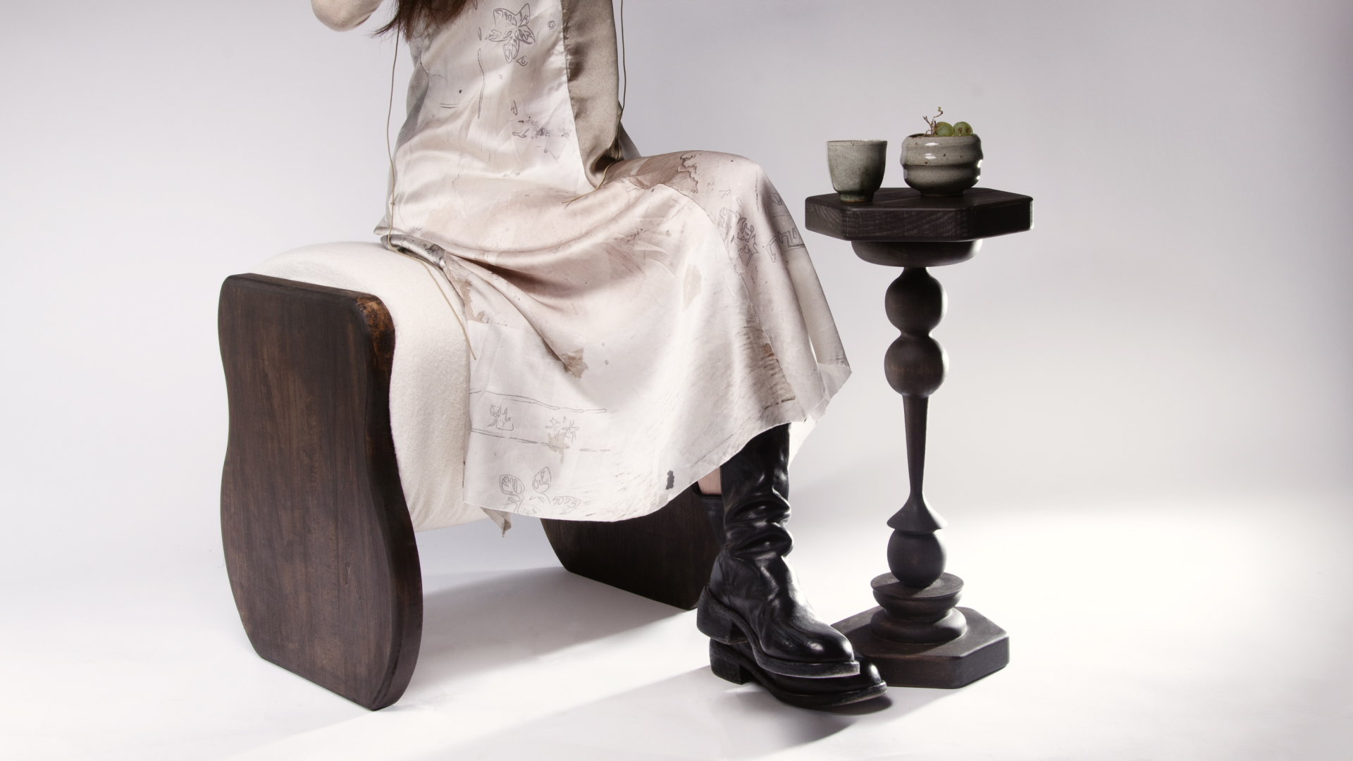 Tea Table and Stool project image 01